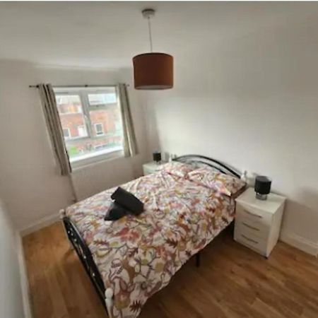 Apartamento New Flat Next The Tube And Connections To The Centre Londres Exterior foto