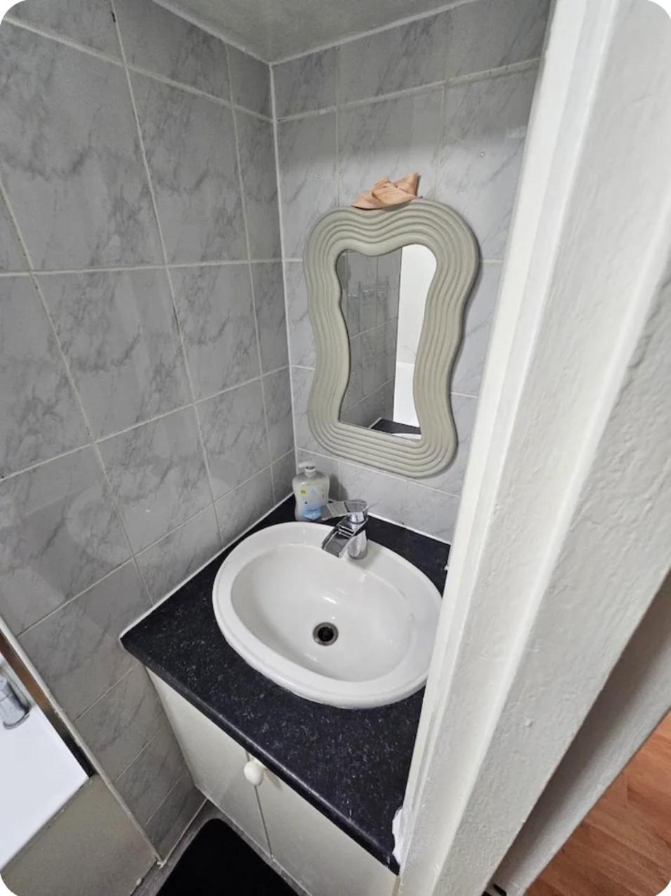 Apartamento New Flat Next The Tube And Connections To The Centre Londres Exterior foto